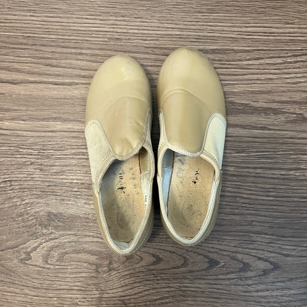 2 pair of children’s Tap Shoes